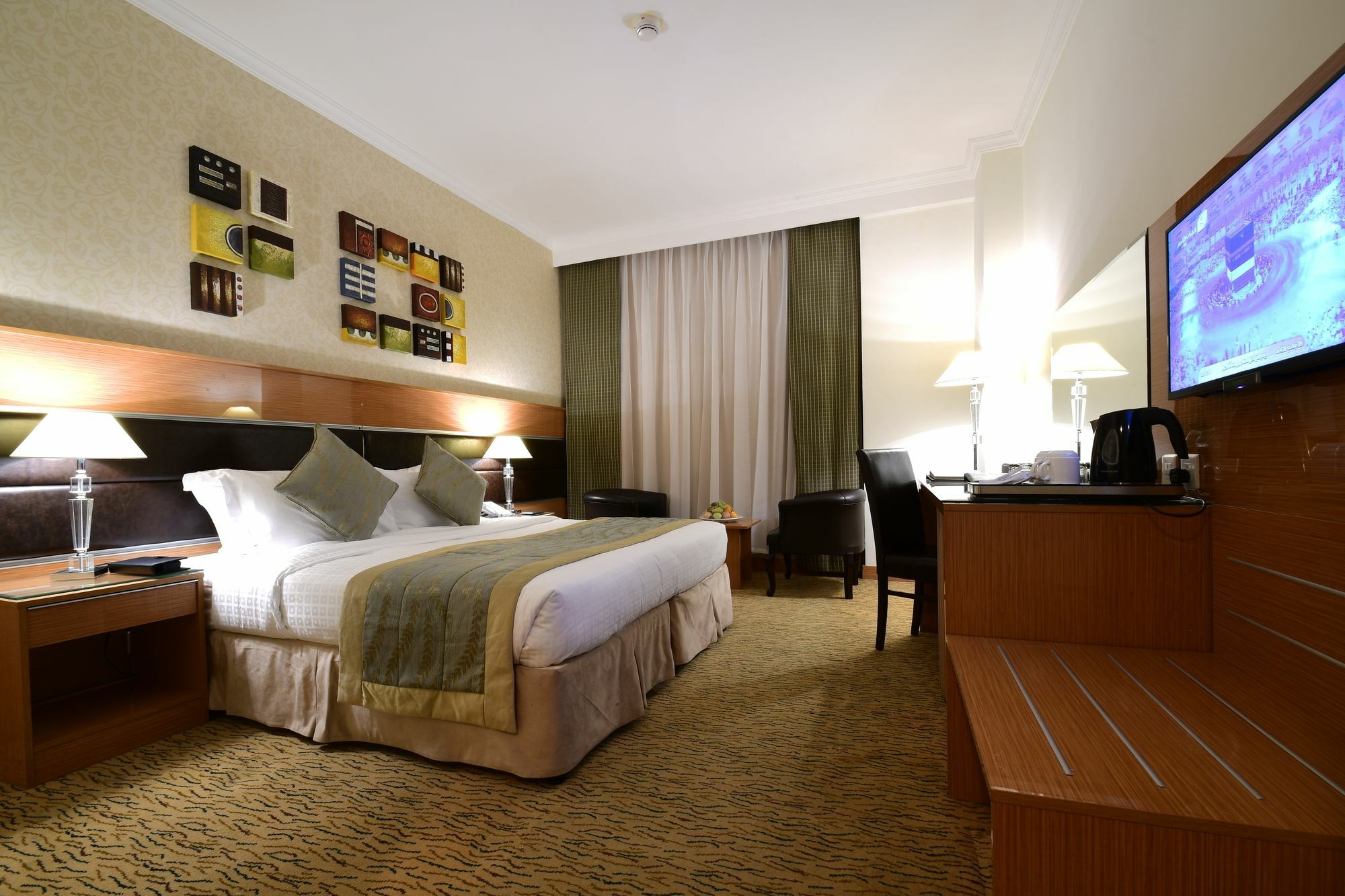 Golden Tulip Al Ansar Hotel Medina Bagian luar foto